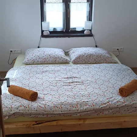 Podlesok 697 Holiday home Hrabusice
